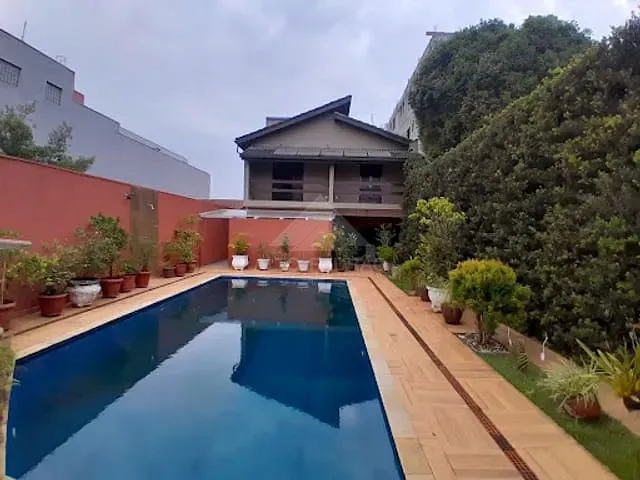 Sobrado com 500m² 4 quartos e 3 banheiros, à venda, no bairro Vila Bocaina em Mauá