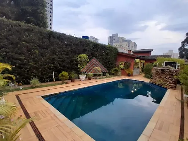 Sobrado com 500m² 4 quartos e 3 banheiros, à venda, no bairro Vila Bocaina em Mauá