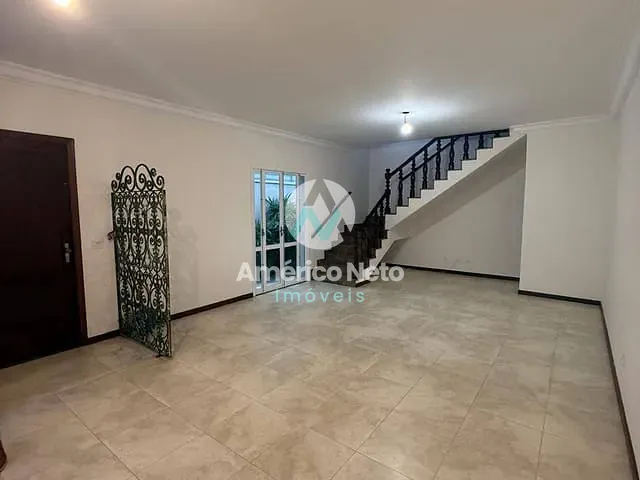 Sobrado com 204m² 3 quartos e 2 banheiros, à venda, no bairro Cerâmica em São Caetano do Sul