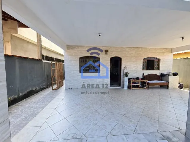Sobrado com 300m² 4 quartos e 2 banheiros, à venda, no bairro Morro do Algodão em Caraguatatuba