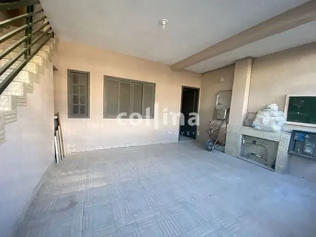 Sobrado com 239m² 4 quartos e 5 banheiros, à venda, no bairro Bandeiras em Osasco