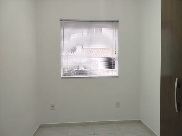 Casa com 63m² 2 quartos e 2 banheiros, para alugar, no bairro São João do Rio Vermelho em Florianópolis