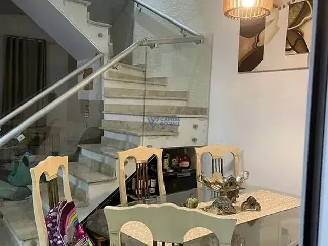 Sobrado com 150m² 3 quartos e 1 banheiro, à venda, no bairro Chácaras São José em São José dos Campos