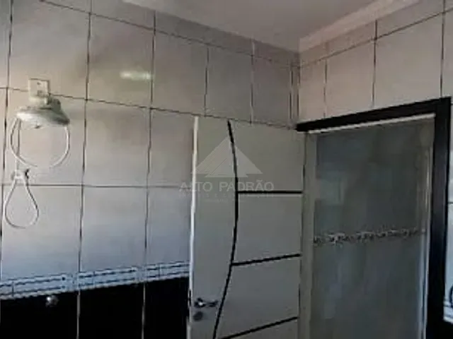 Sobrado com 305m² 3 quartos e 3 banheiros, à venda, no bairro Jardim Itapark em Mauá