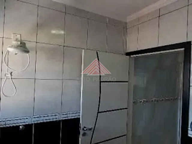 Sobrado com 305m² 3 quartos e 3 banheiros, à venda, no bairro Jardim Itapark em Mauá