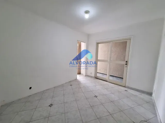 Sobrado com 252m² 3 quartos e 2 banheiros, à venda, no bairro Urbanova em São José dos Campos