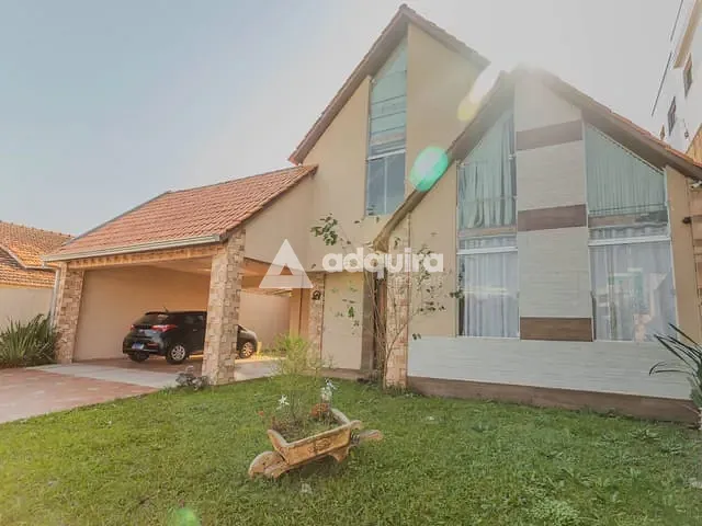 Sobrado com 400m² 5 quartos e 5 banheiros, à venda, no bairro Uvaranas em Ponta Grossa