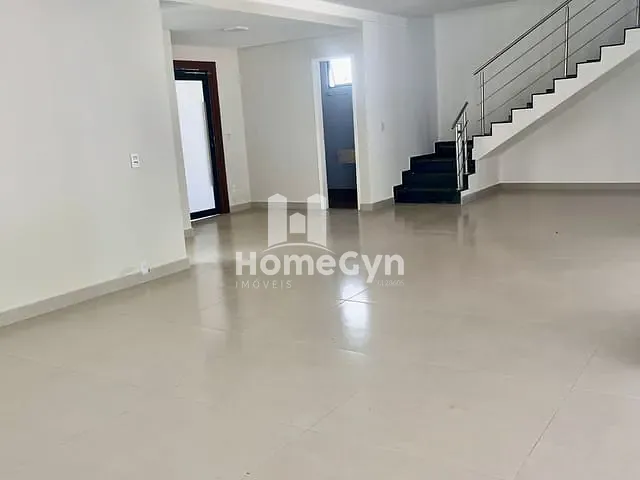 Sobrado com 650m² 5 quartos e 4 banheiros, para alugar, no bairro Jardins Paris em Goiânia