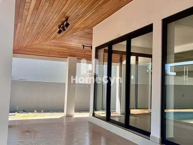 Sobrado com 650m² 5 quartos e 4 banheiros, para alugar, no bairro Jardins Paris em Goiânia