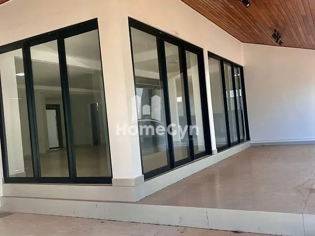 Sobrado com 650m² 5 quartos e 4 banheiros, para alugar, no bairro Jardins Paris em Goiânia