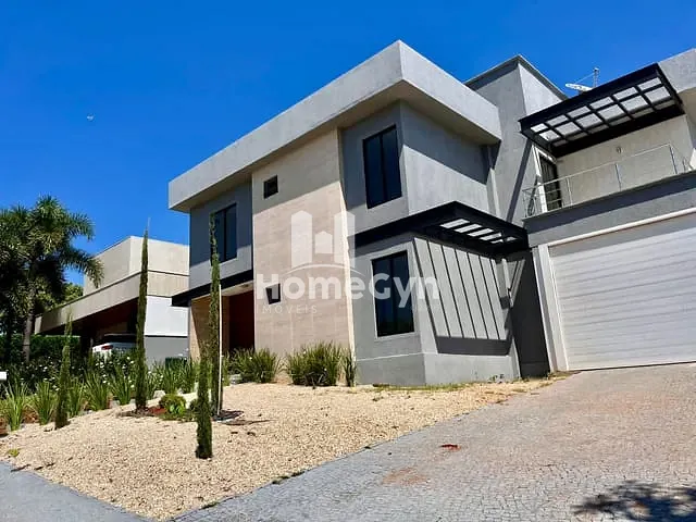 Sobrado com 650m² 5 quartos e 4 banheiros, para alugar, no bairro Jardins Paris em Goiânia