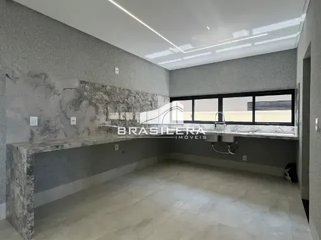 Sobrado com 406m² 4 quartos e 6 banheiros, à venda, no bairro Residencial Goiânia Golfe Clube em Goiânia