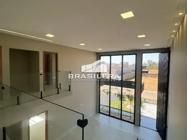 Sobrado com 406m² 4 quartos e 6 banheiros, à venda, no bairro Residencial Goiânia Golfe Clube em Goiânia