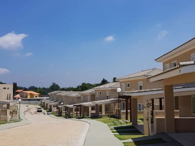 Sobrado com 195m² 3 quartos e 4 banheiros, à venda, no bairro Jardim da Glória em Cotia