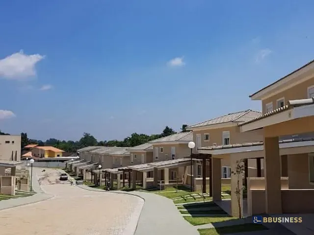 Sobrado com 195m² 3 quartos e 4 banheiros, à venda, no bairro Jardim da Glória em Cotia