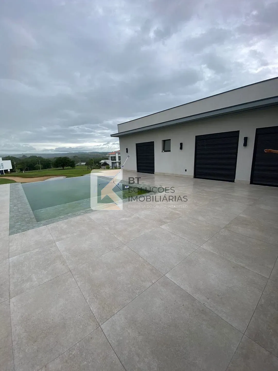 Sobrado, 3 quartos, 355 m² - Foto 1