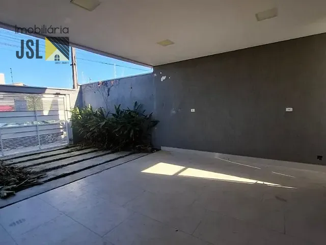 Sobrado com 300m² 3 quartos e 4 banheiros, à venda, no bairro Village das Flores em Caçapava