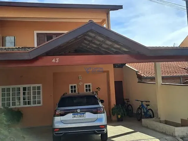 Sobrado com 150m² 3 quartos e 1 banheiro, à venda, no bairro Jardim Uirá em São José dos Campos