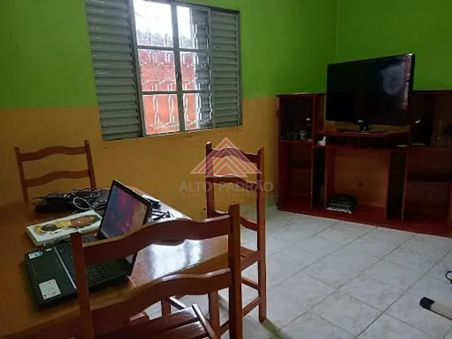 Sobrado com 134m² 2 quartos e 2 banheiros, à venda, no bairro Parque das Américas em Mauá