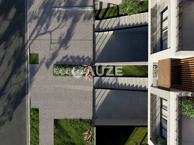 Sobrado com 261m² 3 quartos e 5 banheiros, à venda, no bairro Água Verde em Curitiba
