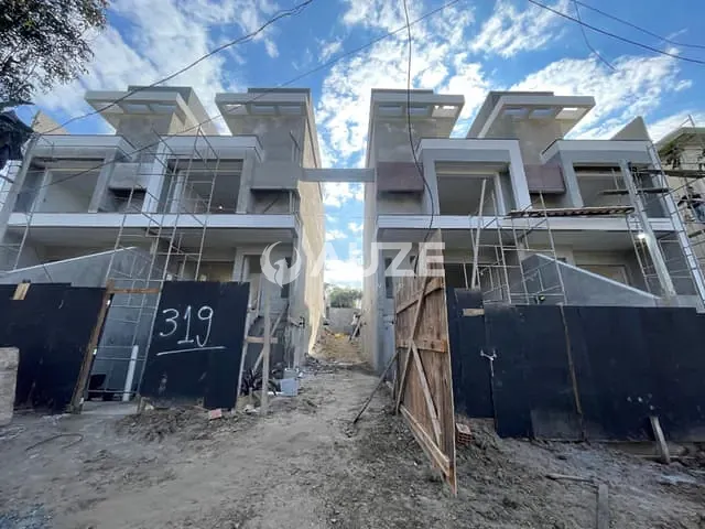Sobrado com 261m² 3 quartos e 5 banheiros, à venda, no bairro Água Verde em Curitiba