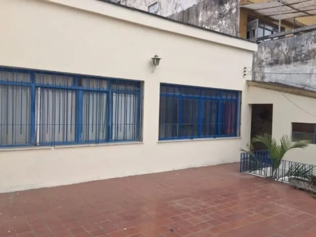Sobrado com 360m² 3 quartos e 2 banheiros, à venda, no bairro Vila Monumento em São Paulo