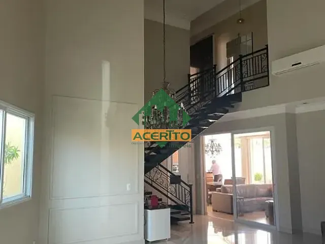 Sobrado com 420m² 4 quartos e 6 banheiros, à venda, no bairro Aeroporto em Araçatuba