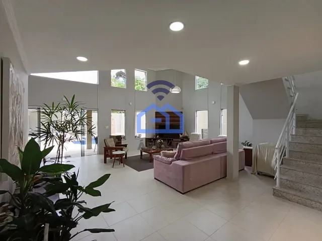 Sobrado com 465m² 3 quartos e 5 banheiros, à venda, no bairro Sumaré em Caraguatatuba