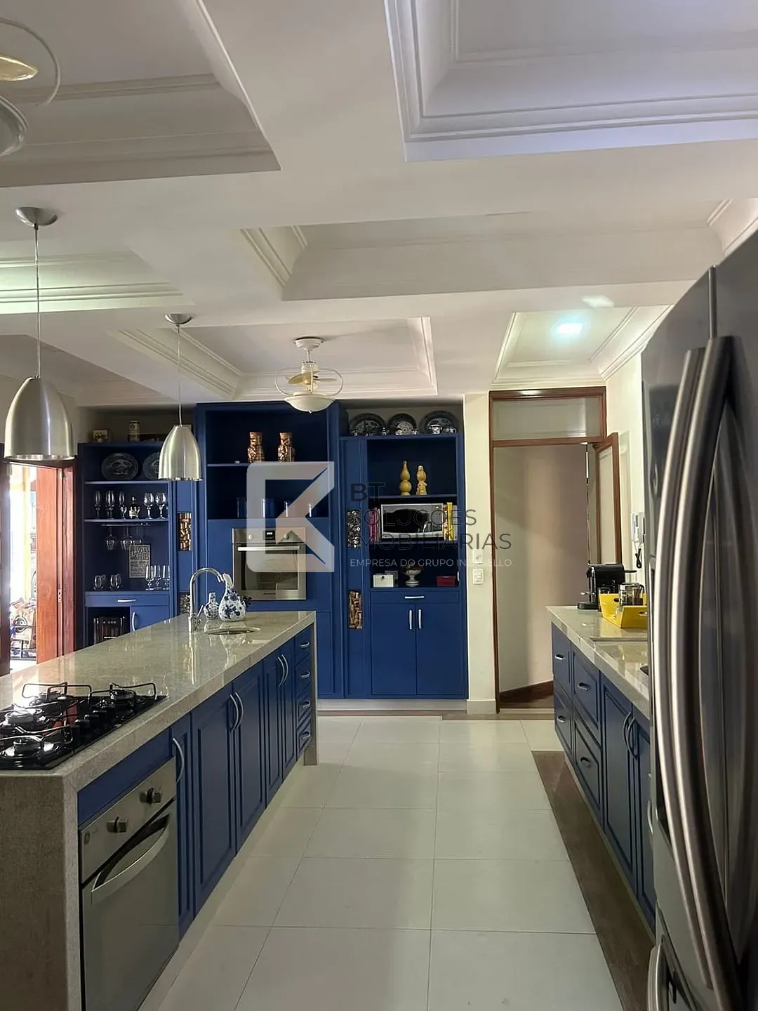 Sobrado, 5 quartos, 561 m² - Foto 1