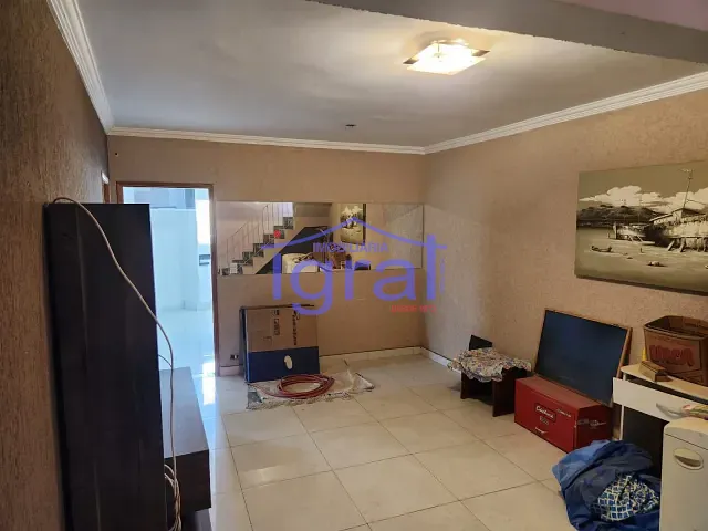 Sobrado com 100m² 4 quartos e 3 banheiros, à venda, no bairro Cidade Domitila em São Paulo
