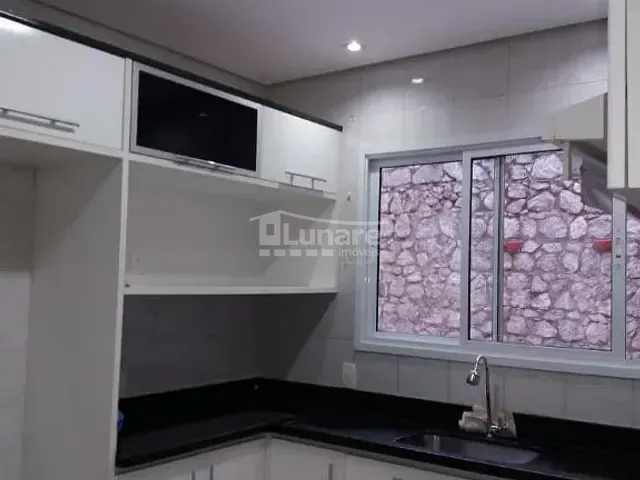 Sobrado com 185m² 3 quartos e 3 banheiros, à venda, no bairro Vila Oliveira em Mogi das Cruzes