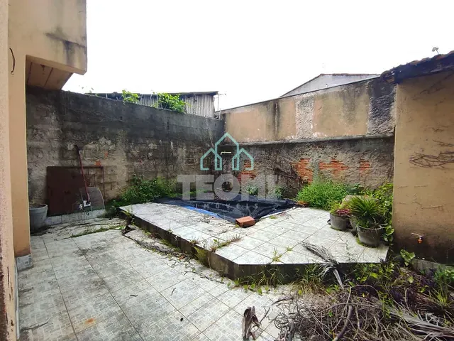 Sobrado com 180m², à venda, no bairro Jardim Santa Clara em Taubaté