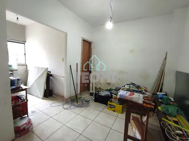 Sobrado com 180m², à venda, no bairro Jardim Santa Clara em Taubaté