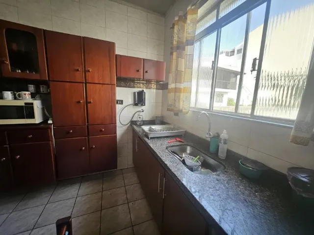Sobrado 3 quartos e 2 banheiros, à venda ou para alugar, no bairro Vila Scarpelli em Santo André