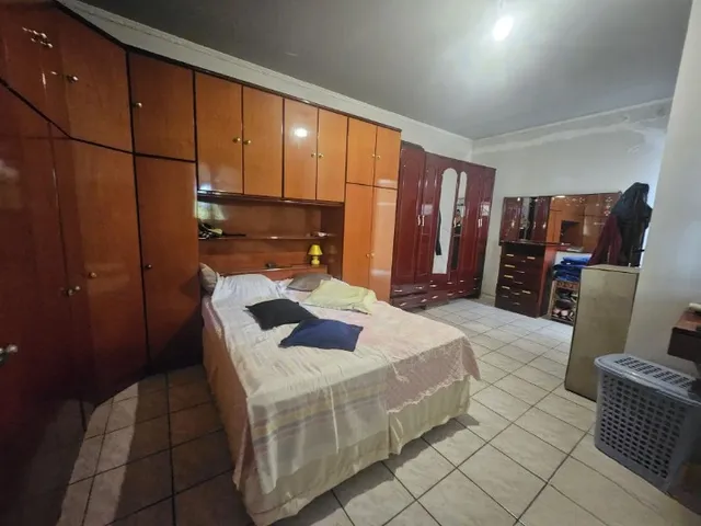 Sobrado 3 quartos e 2 banheiros, à venda ou para alugar, no bairro Vila Scarpelli em Santo André