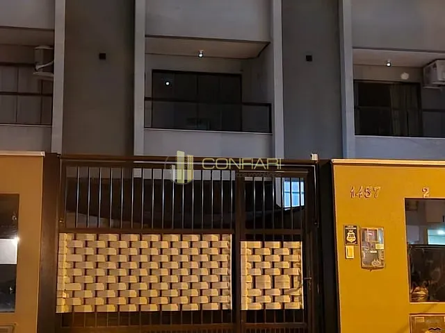 Sobrado 2 quartos e 3 banheiros, para alugar, no bairro morretes em Itapema