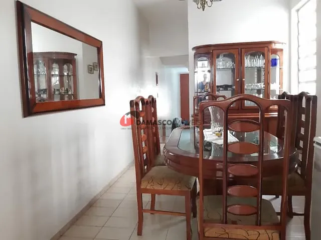 Sobrado com 209m² 3 quartos e 3 banheiros, à venda, no bairro Osvaldo Cruz em São Caetano do Sul