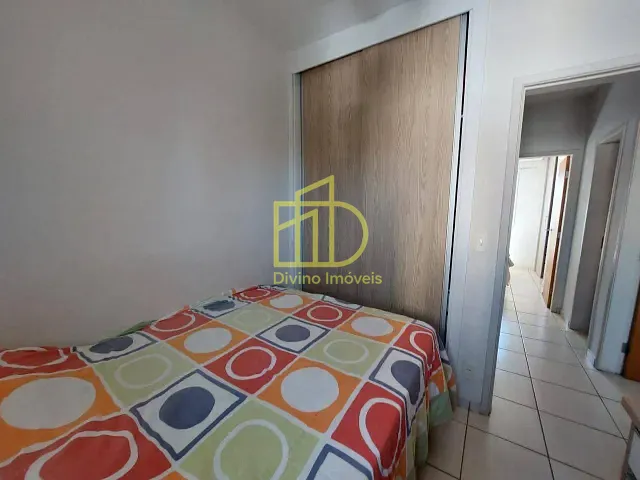 Sobrado 3 quartos e 2 banheiros, à venda, no bairro Vila Olímpia em Sorocaba