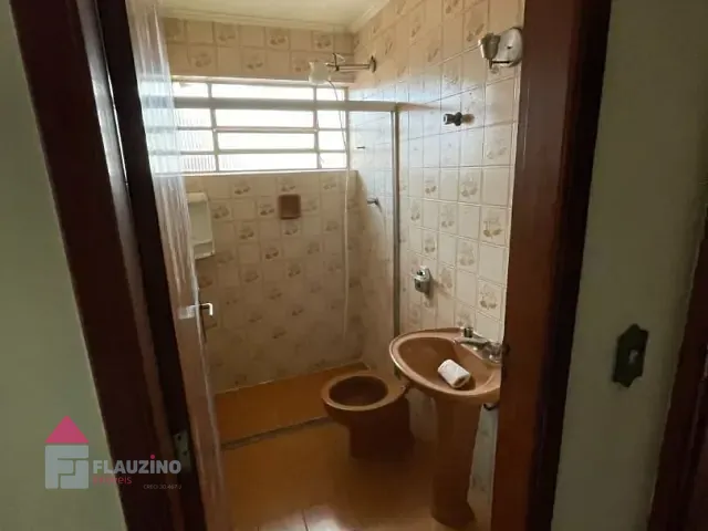 Sobrado com 127m² 3 quartos e 2 banheiros, à venda, no bairro Vila Marari em São Paulo