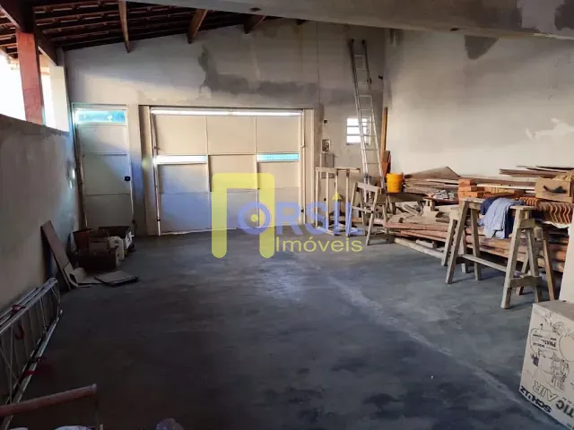 Sobrado com 370m² 2 quartos e 3 banheiros, à venda, no bairro Centro em Mogi das Cruzes