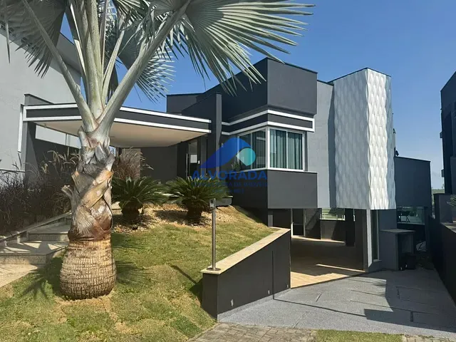 Sobrado com 560m² 3 quartos e 4 banheiros, à venda, no bairro Parque Residencial Itapeti em Mogi das Cruzes