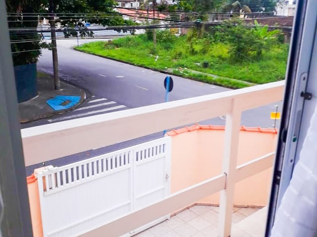 Sobrado 3 quartos e 2 banheiros, à venda, no bairro Centro em Bertioga