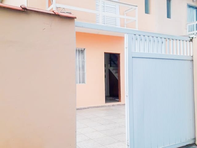 Sobrado 3 quartos e 2 banheiros, à venda, no bairro Centro em Bertioga