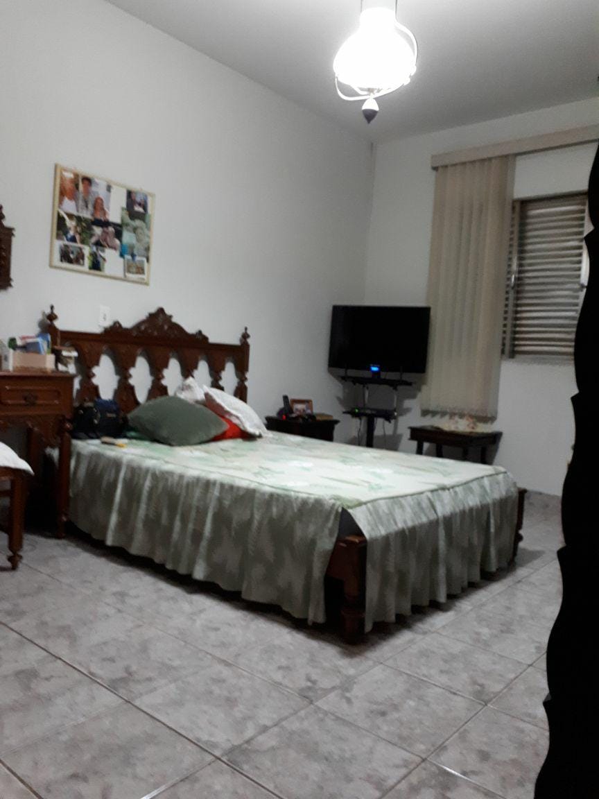 Imóvel à venda com 3 casas no terreno , terreno medindo 6 m² x 30 m², área de construção 311M², Nova Gerty, São Caetano do Sul - SP