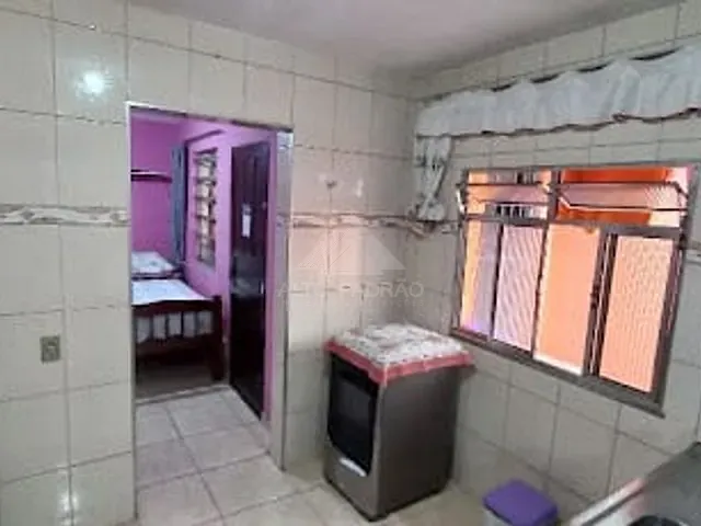 Sobrado com 181m² 3 quartos e 2 banheiros, à venda, no bairro Vila Magini em Mauá