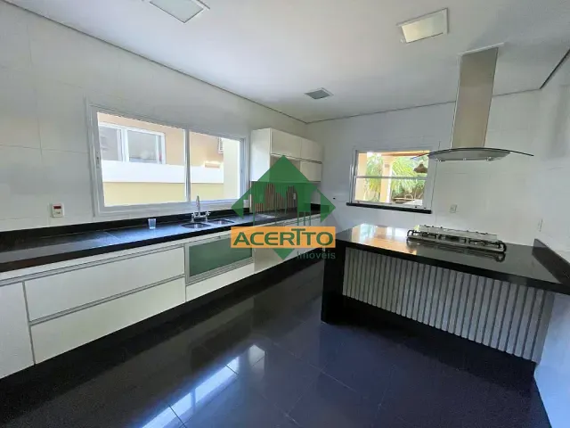 Sobrado com 800m² 3 quartos e 5 banheiros, à venda, no bairro Chácaras Califórnia em Araçatuba