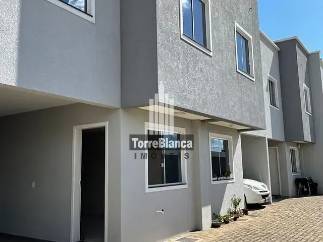 Sobrado com 100m² 3 quartos e 2 banheiros, à venda, no bairro Olarias em Ponta Grossa
