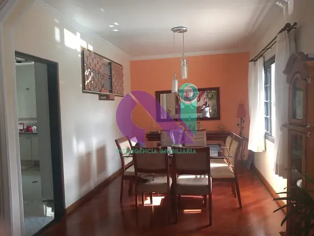 Sobrado com 226m² 4 quartos e 2 banheiros, à venda, no bairro City Bussocaba em Osasco