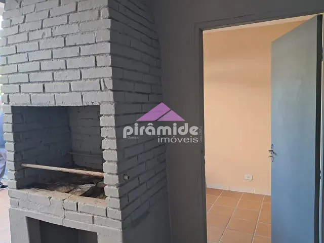 Sobrado com 150m² 2 quartos e 1 banheiro, para alugar, no bairro Jardim Satélite em São José dos Campos