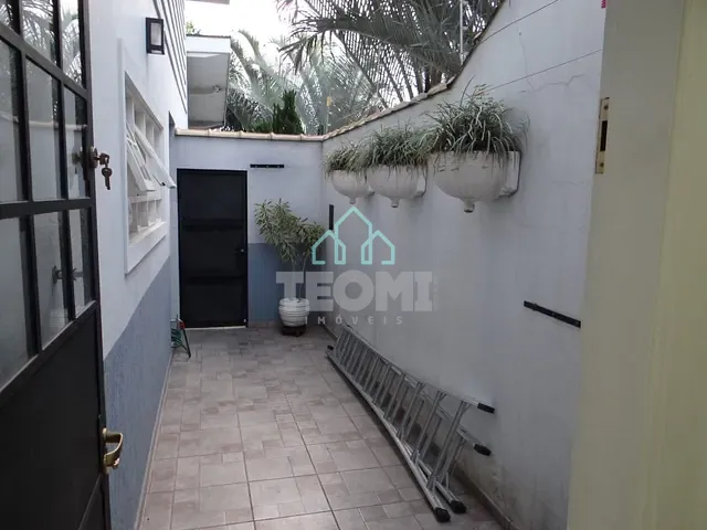 Sobrado com 171m² 3 quartos e 4 banheiros, à venda, no bairro Jardim das Bandeiras em Taubaté